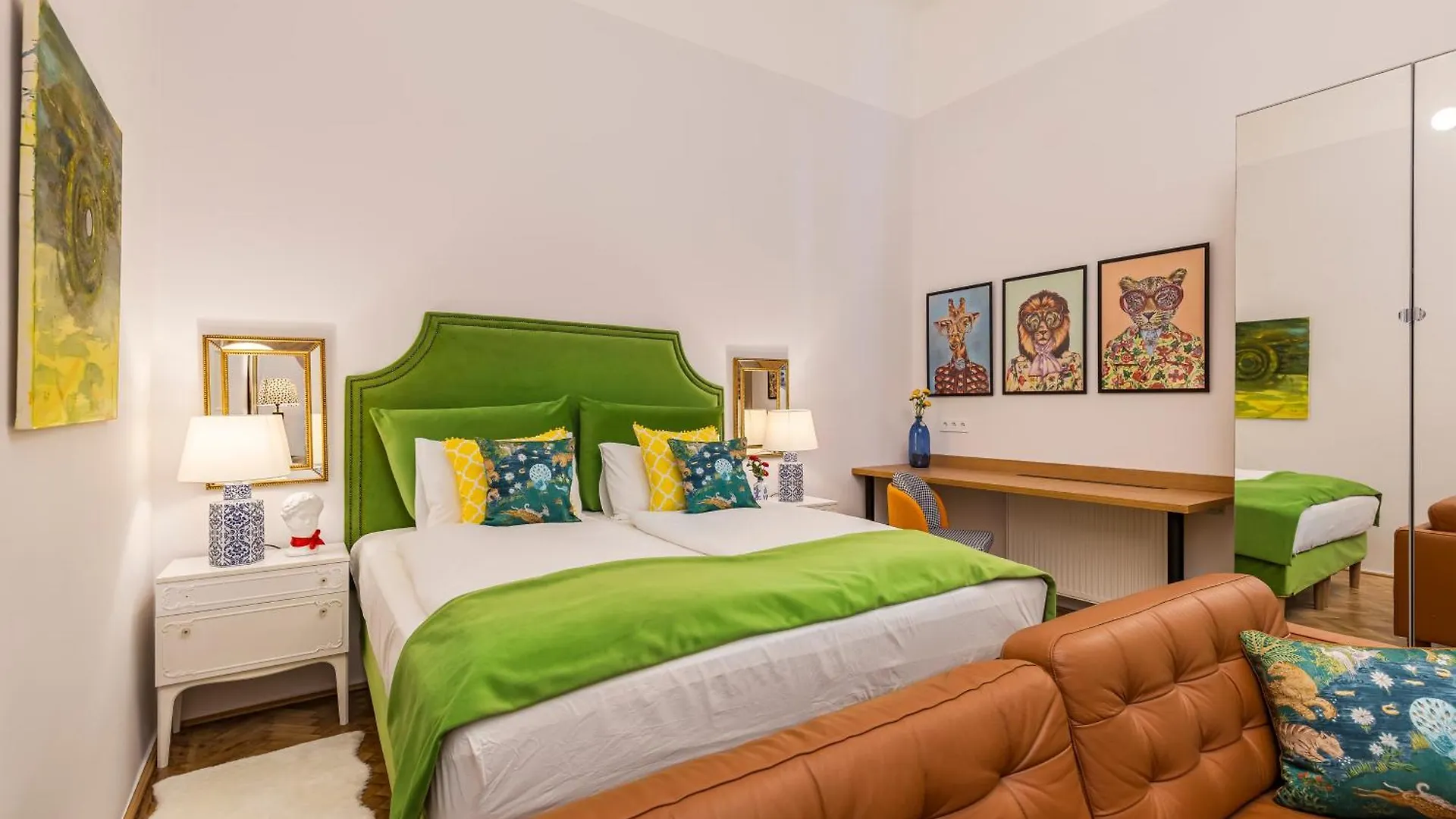 Palace District Luxury Apartment Budapest