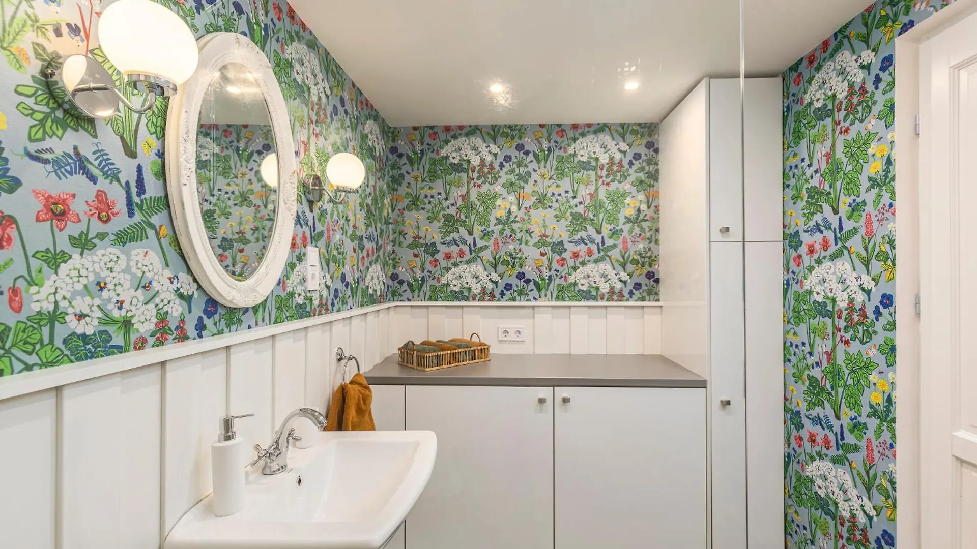 Palace District Luxury Apartment Budapest